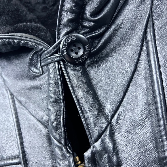 🚫SOLD! NWOT |•WILSONS LEATHER•| Plush Insulated Belted Hooded Jacket Coat Large - Picture 8 of 16